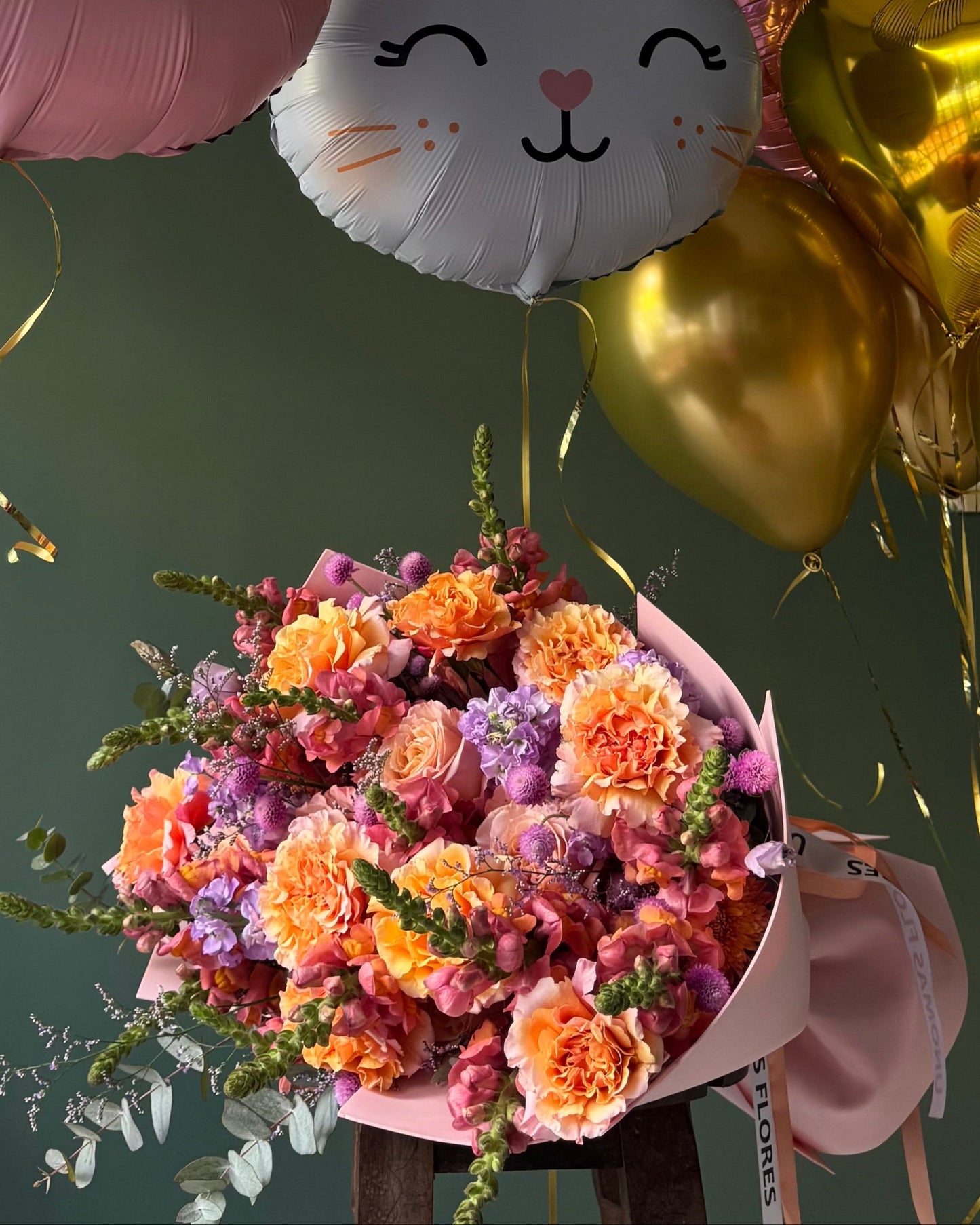 Bouquet mixed flower bright orange & pink with Ecuador roses & matthiolla gift wrapped