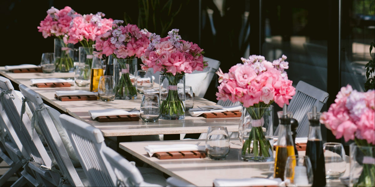 Ramo de flores de autor de Unomas Flores, envío en Buenos Aires. Ambientación floral para casamientos, eventos corporativos y sociales.