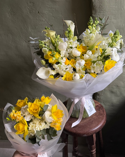 Bouquet set for mom and daughter white & yellow with daffodils & calla lillies