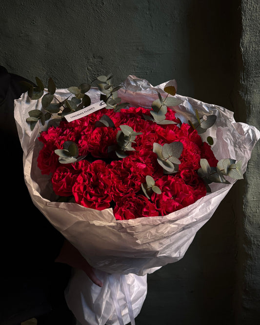 red roses mono bouquet 
